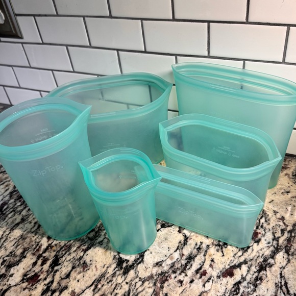 Zip Top Teal Reusable Silicone containers - 6 piece Set - Picture 7 of 8